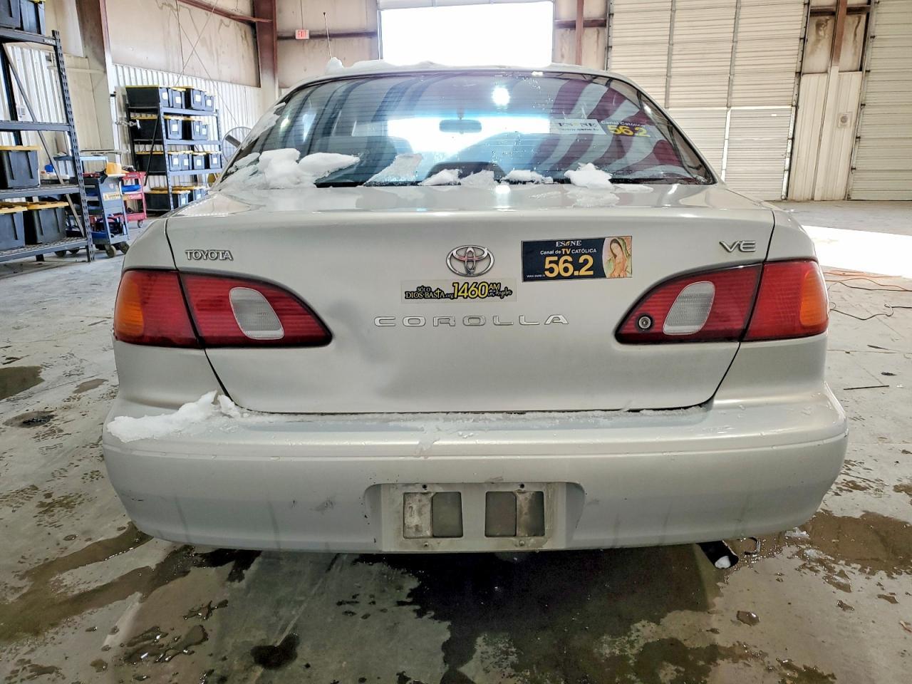 2000 Toyota Corolla ve
