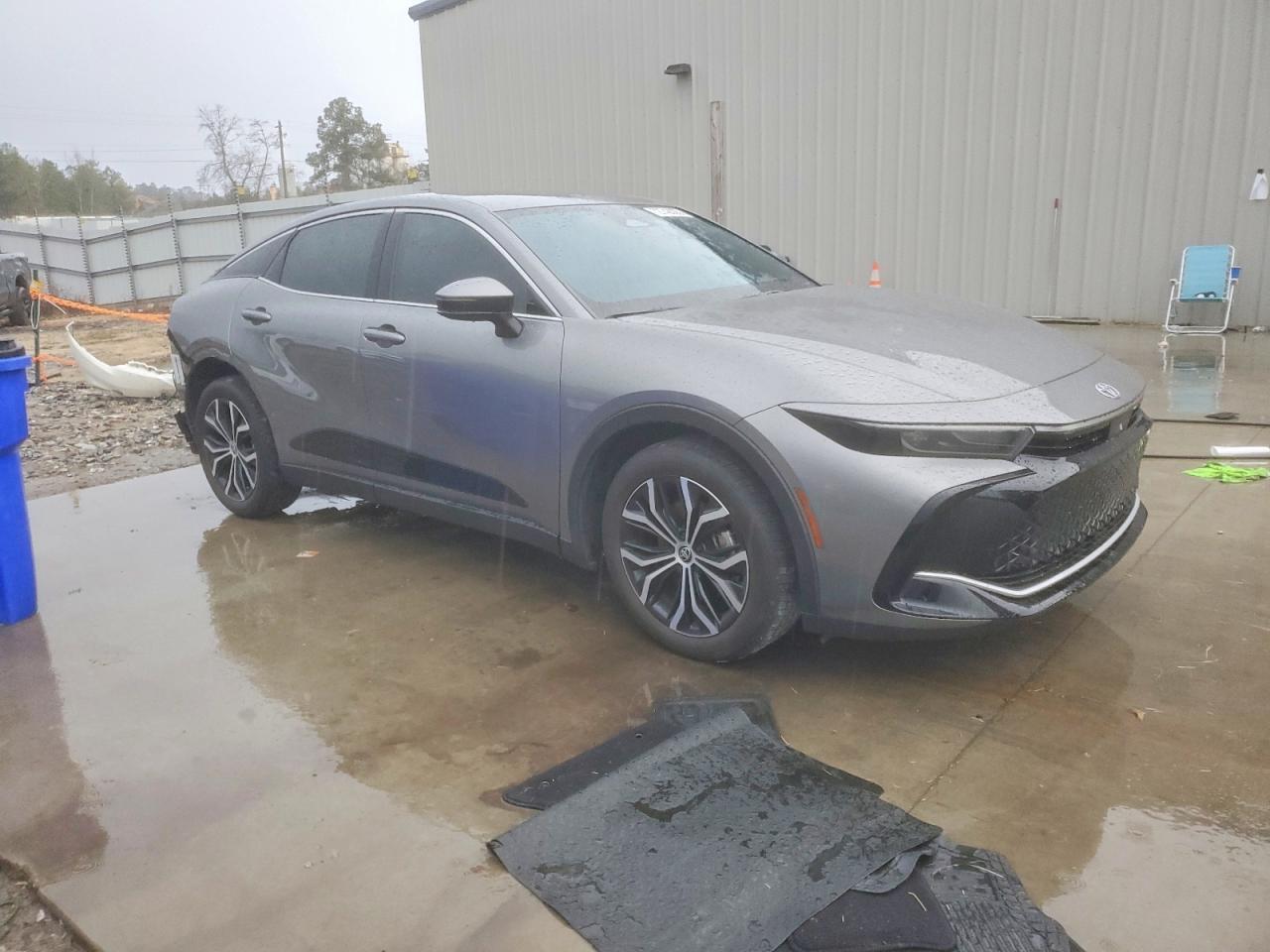 2024 Toyota Crown xle