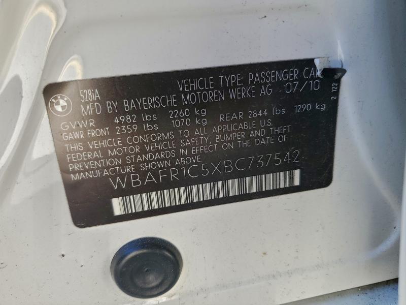 2011 BMW 528 i
