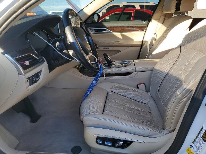 2016 BMW 740 i