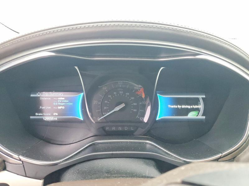 2018 Ford Fusion Titanium/platinum hev