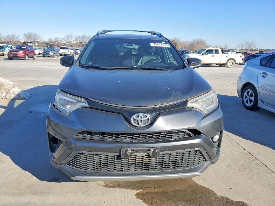 2016 Toyota Rav4 se