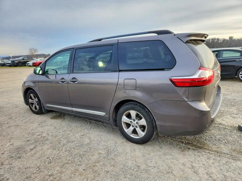 2016 Toyota Sienna le