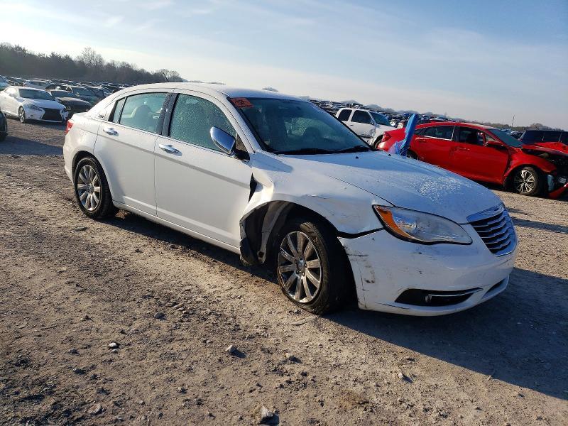 2013 Chrysler 200 Limited