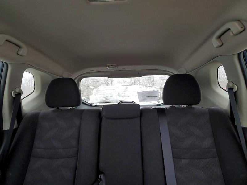 2015 Nissan Rogue sv