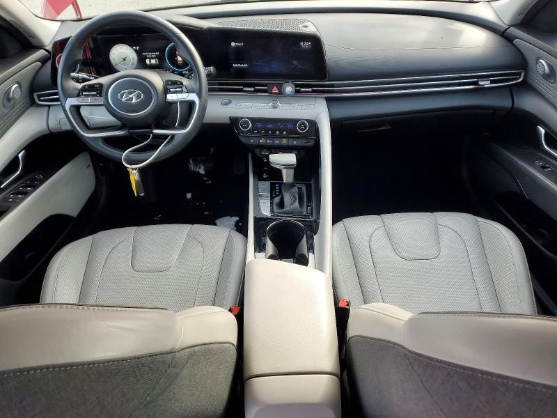 2022 Hyundai Elantra Limited