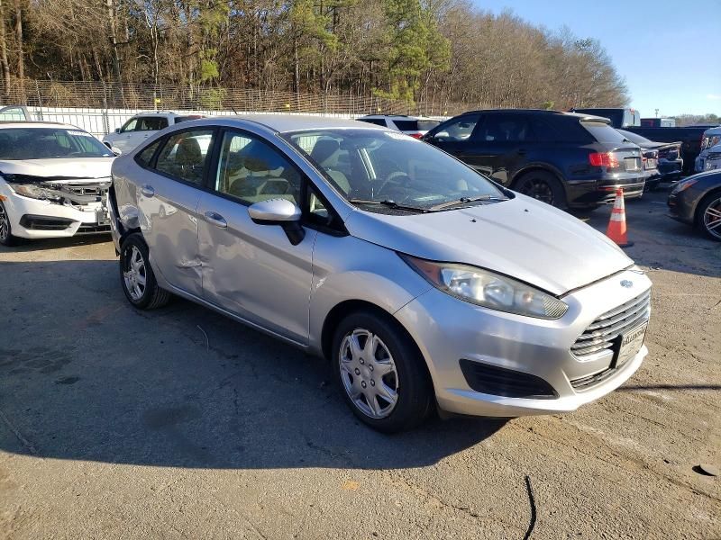2015 Ford Fiesta s