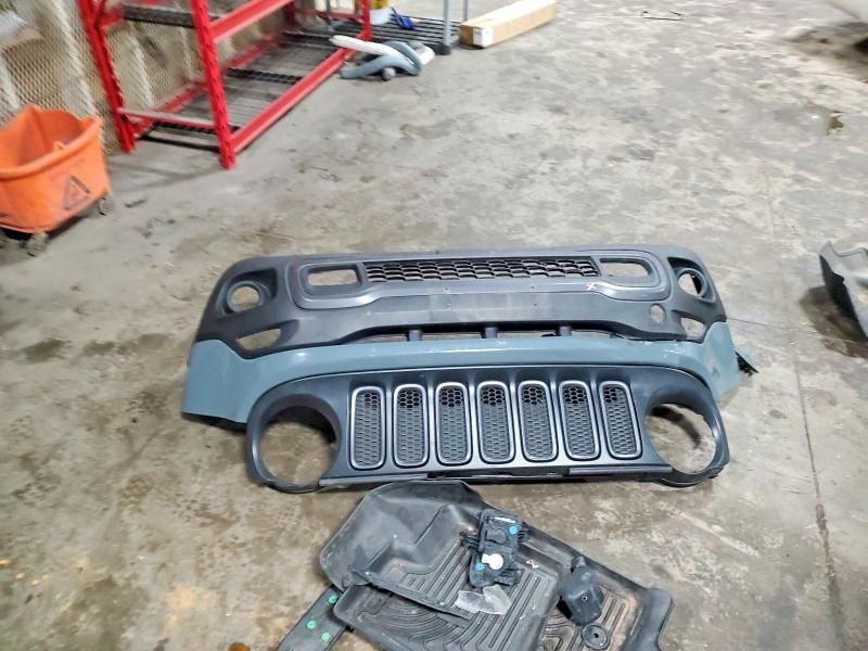 2015 Jeep Renegade Trailhawk