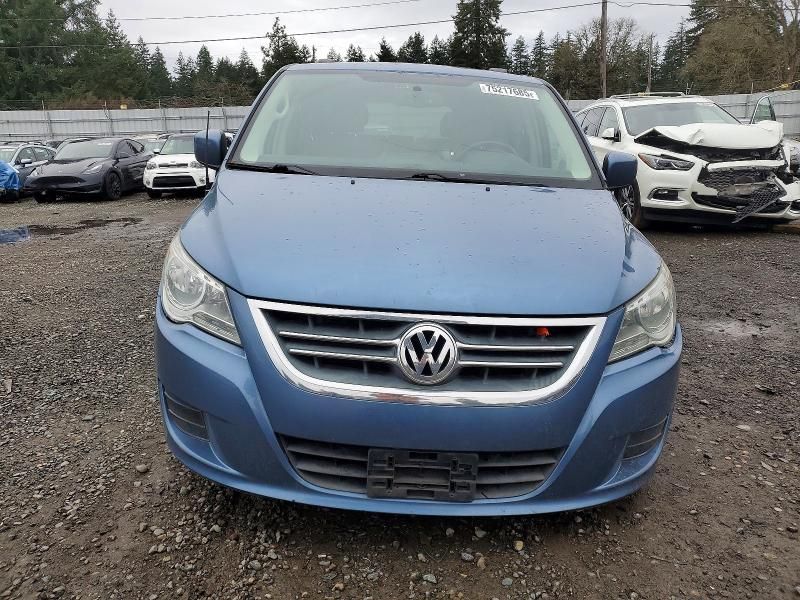 2011 Volkswagen Routan se