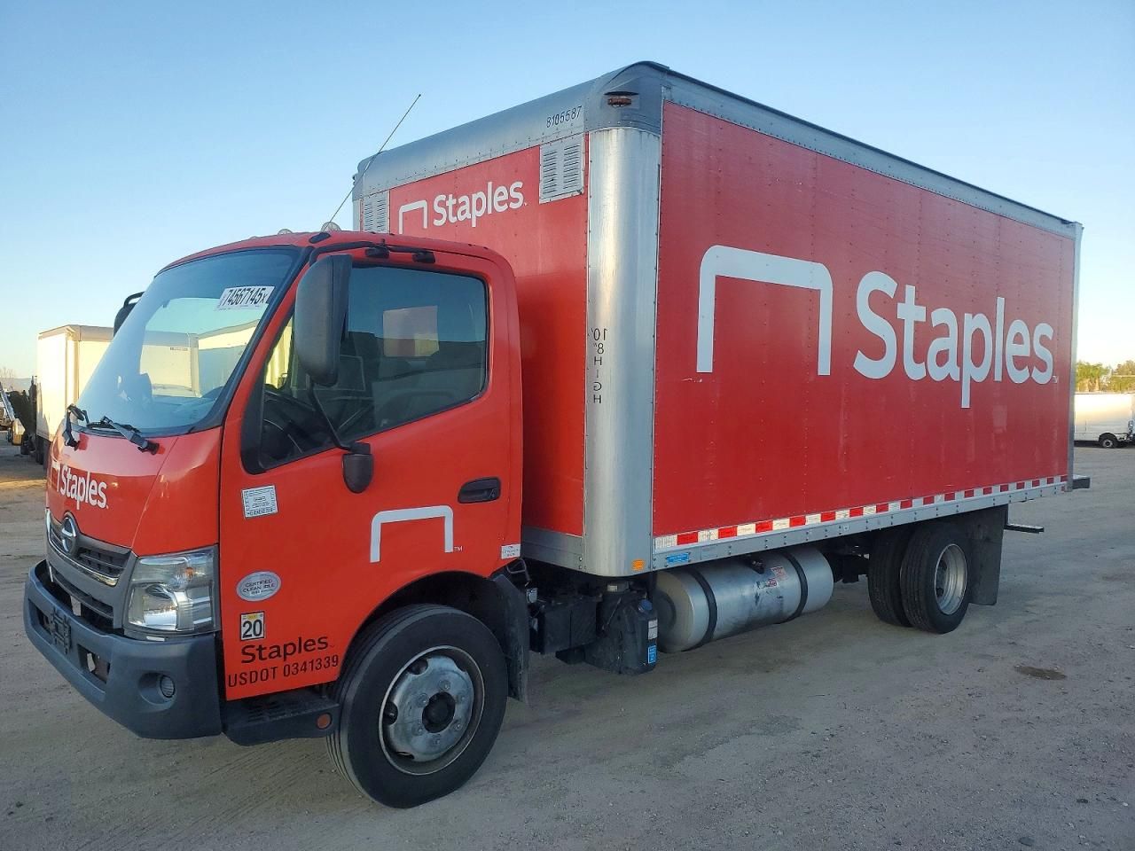 2017 Hino 195 box Truck