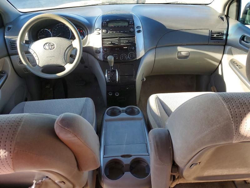 2009 Toyota Sienna ce