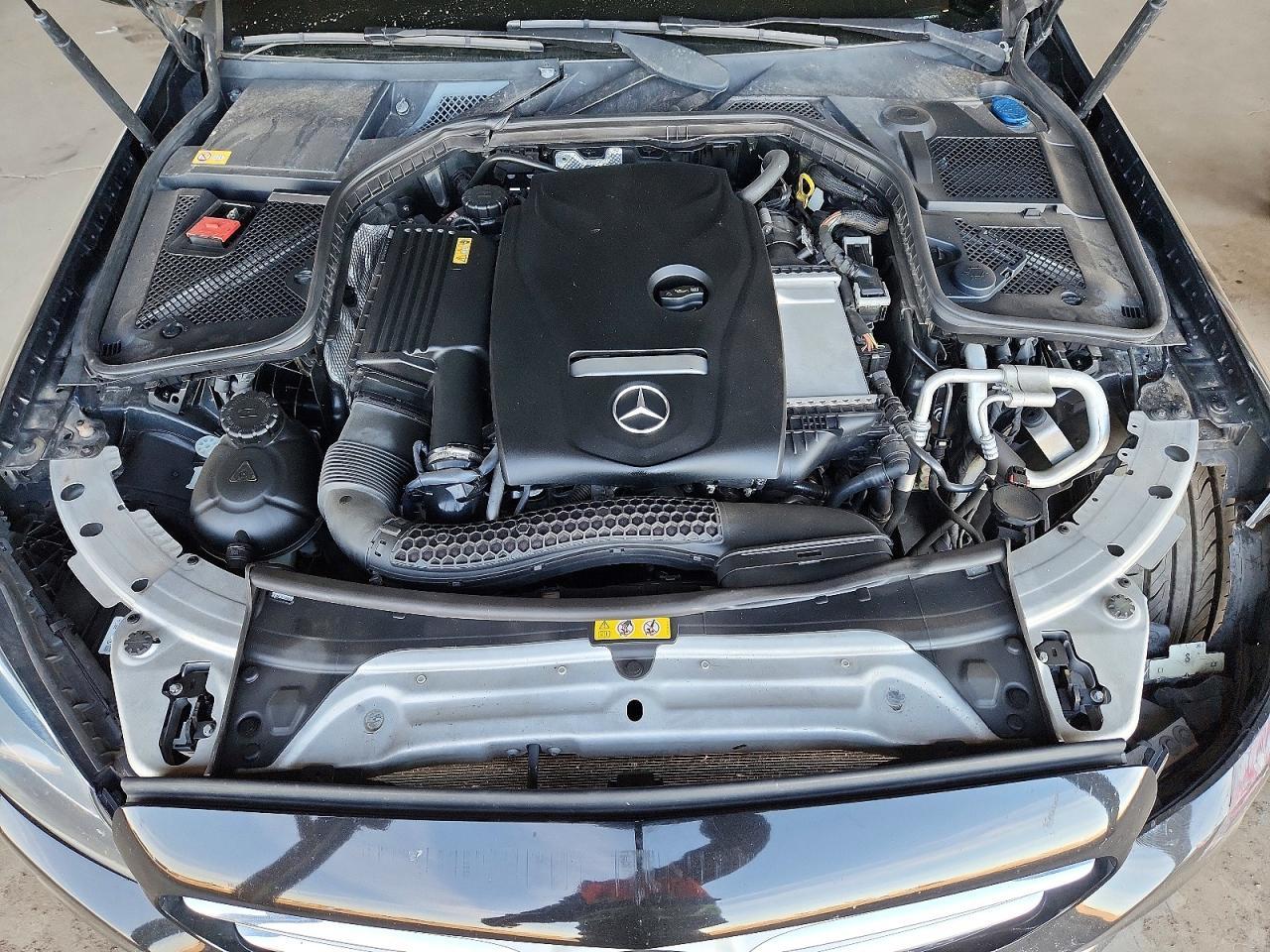 2015 Mercedes-Benz C300