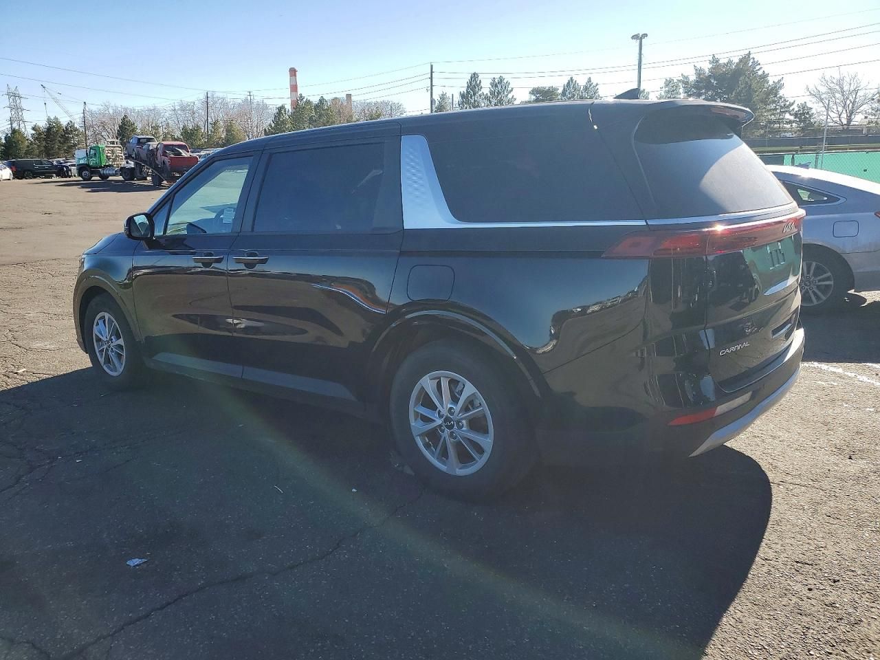 2024 KIA Carnival lx