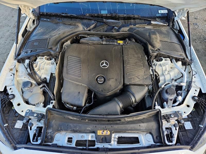 2022 Mercedes-Benz C300