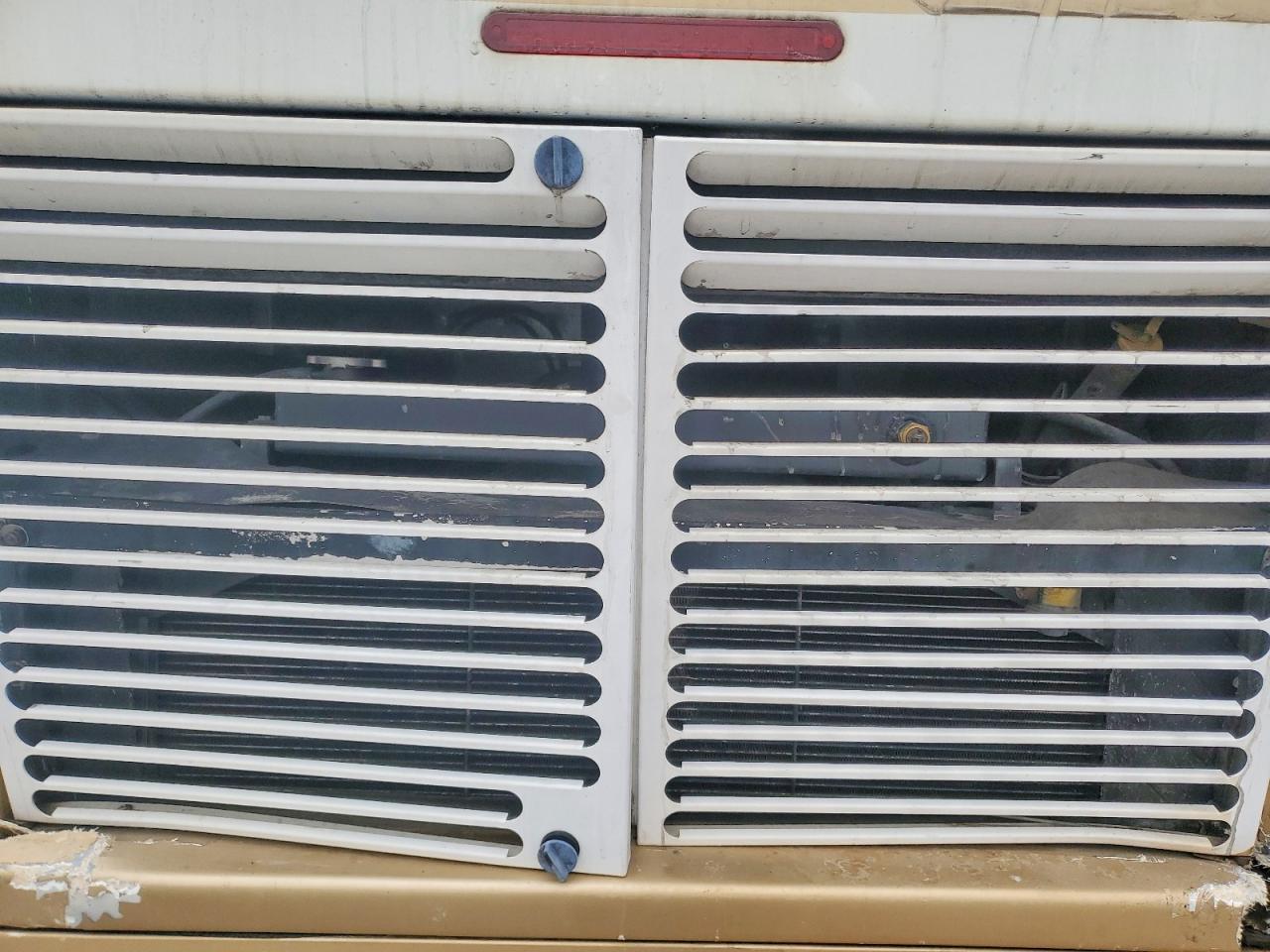 1999 Safari Zanzibar Recreational Vehicle