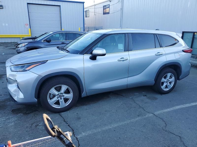 2023 Toyota Highlander l