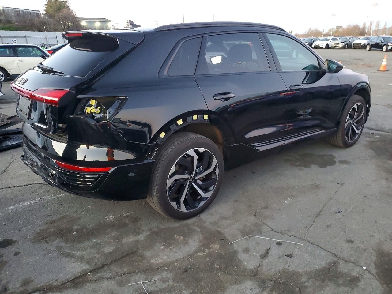 2024 Audi Q8 E-tron Premium Plus
