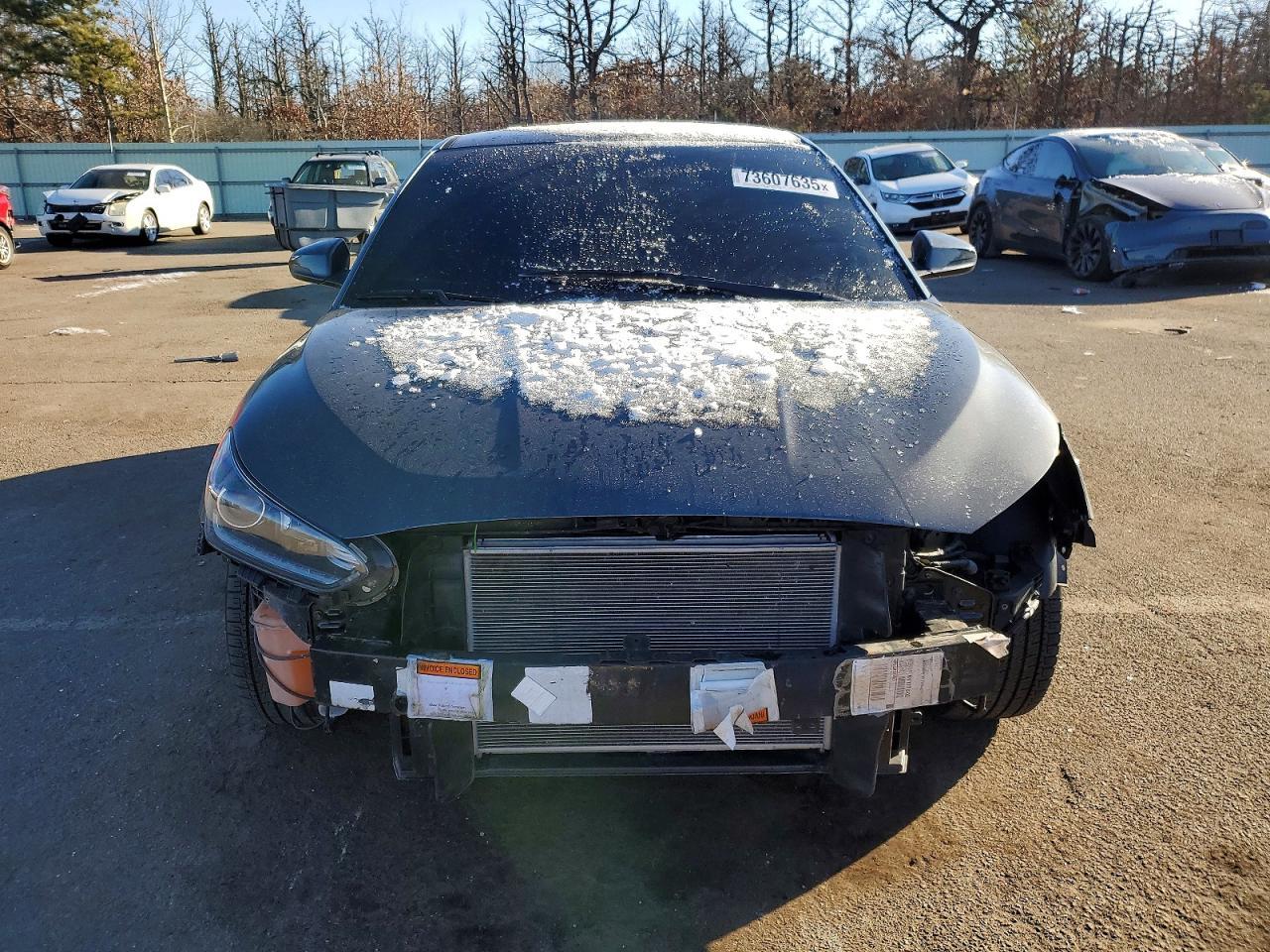 2019 Hyundai Veloster Base