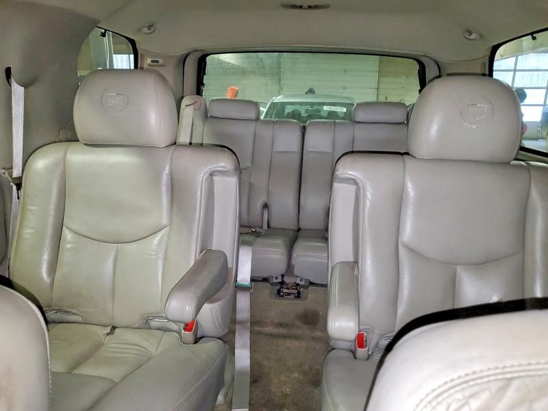 2003 Cadillac Escalade Luxury