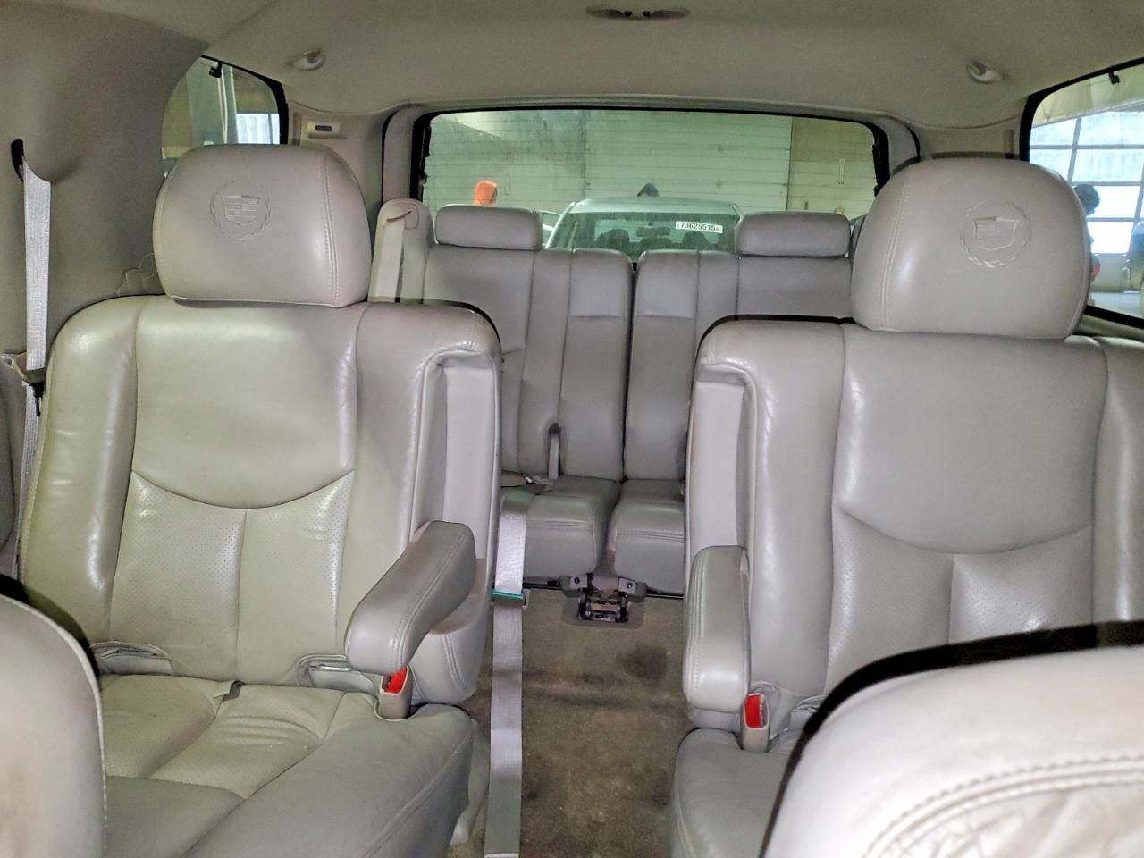 2003 Cadillac Escalade Luxury