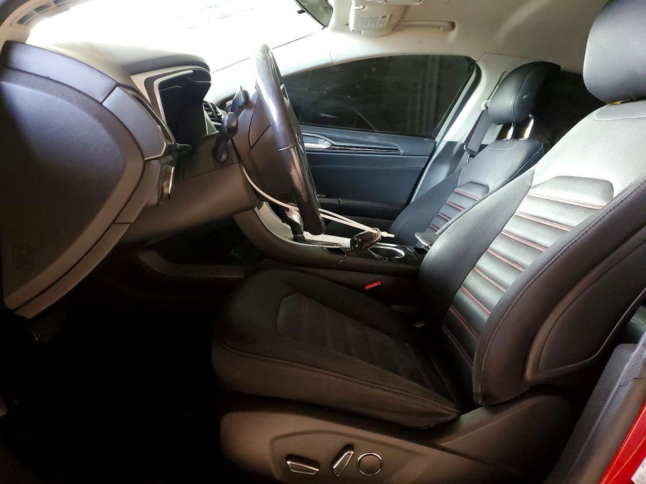 2014 Ford Fusion se