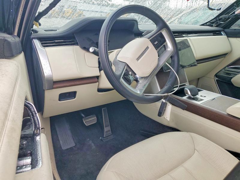 2025 Land Rover Range Rover se