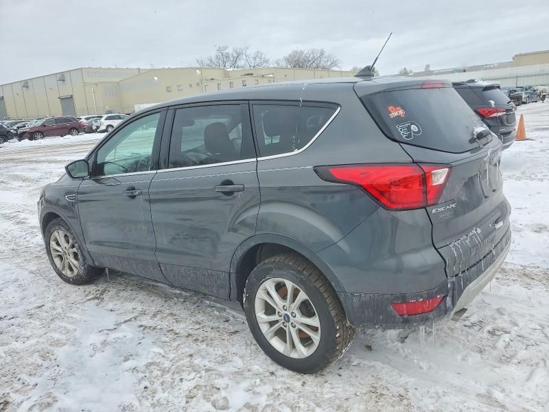 2019 Ford Escape se