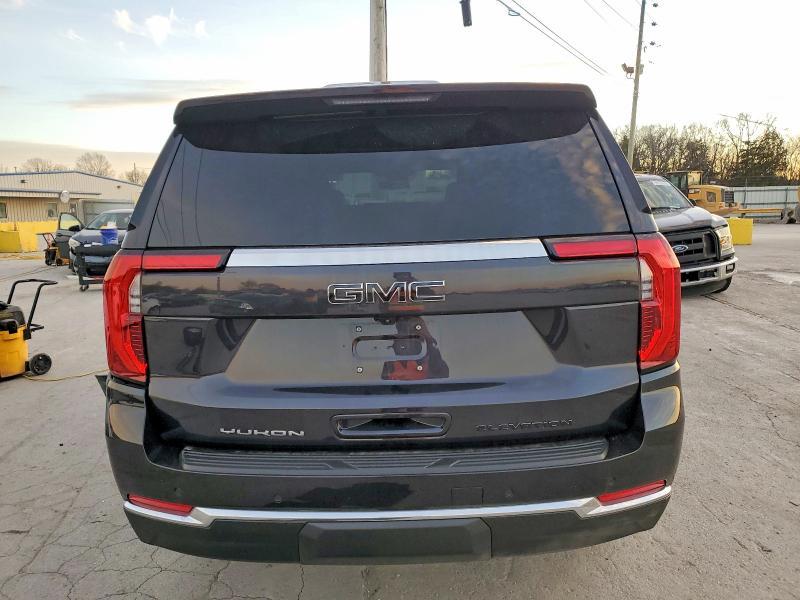 2025 GMC Yukon Elevation