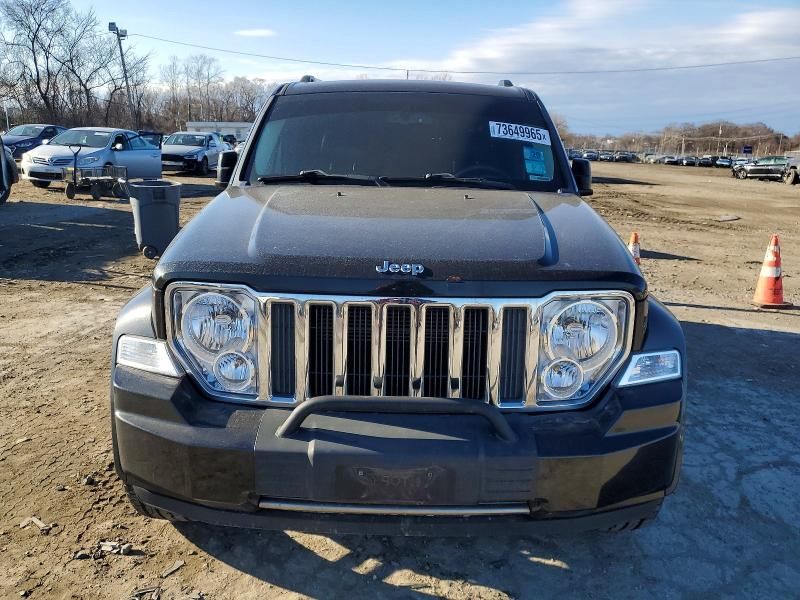 2012 Jeep Liberty jet