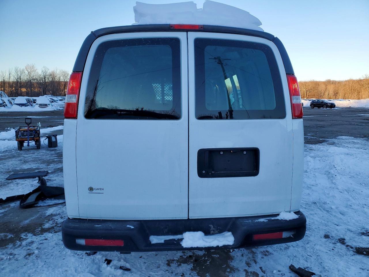 2017 Chevrolet Express G2500