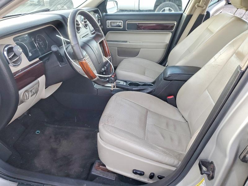 2008 Lincoln Townhouse MKZ