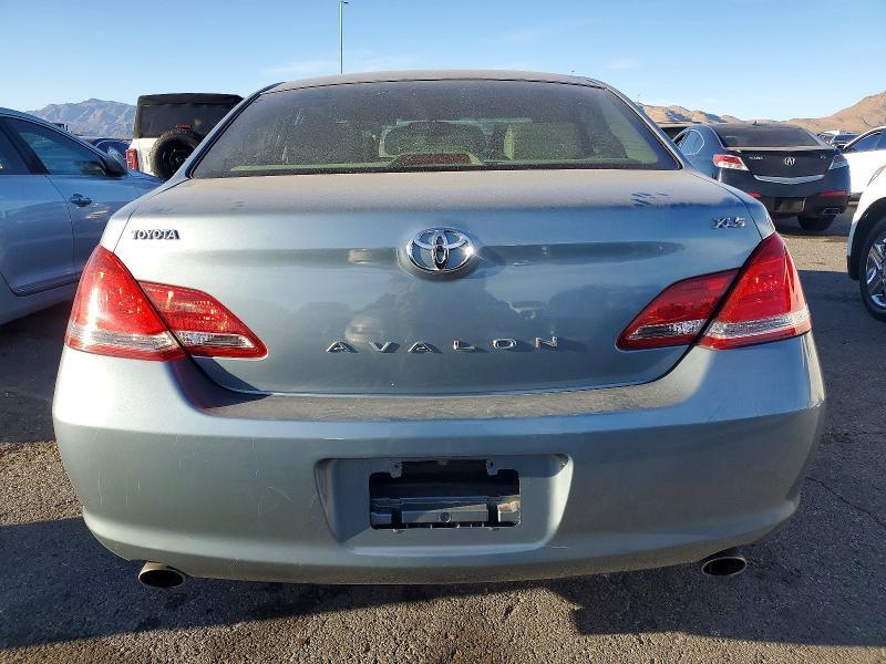 2006 Toyota Avalon