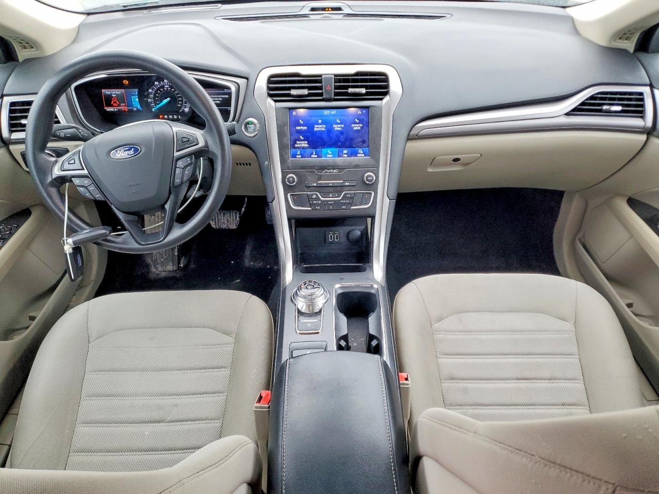 2020 Ford Fusion se