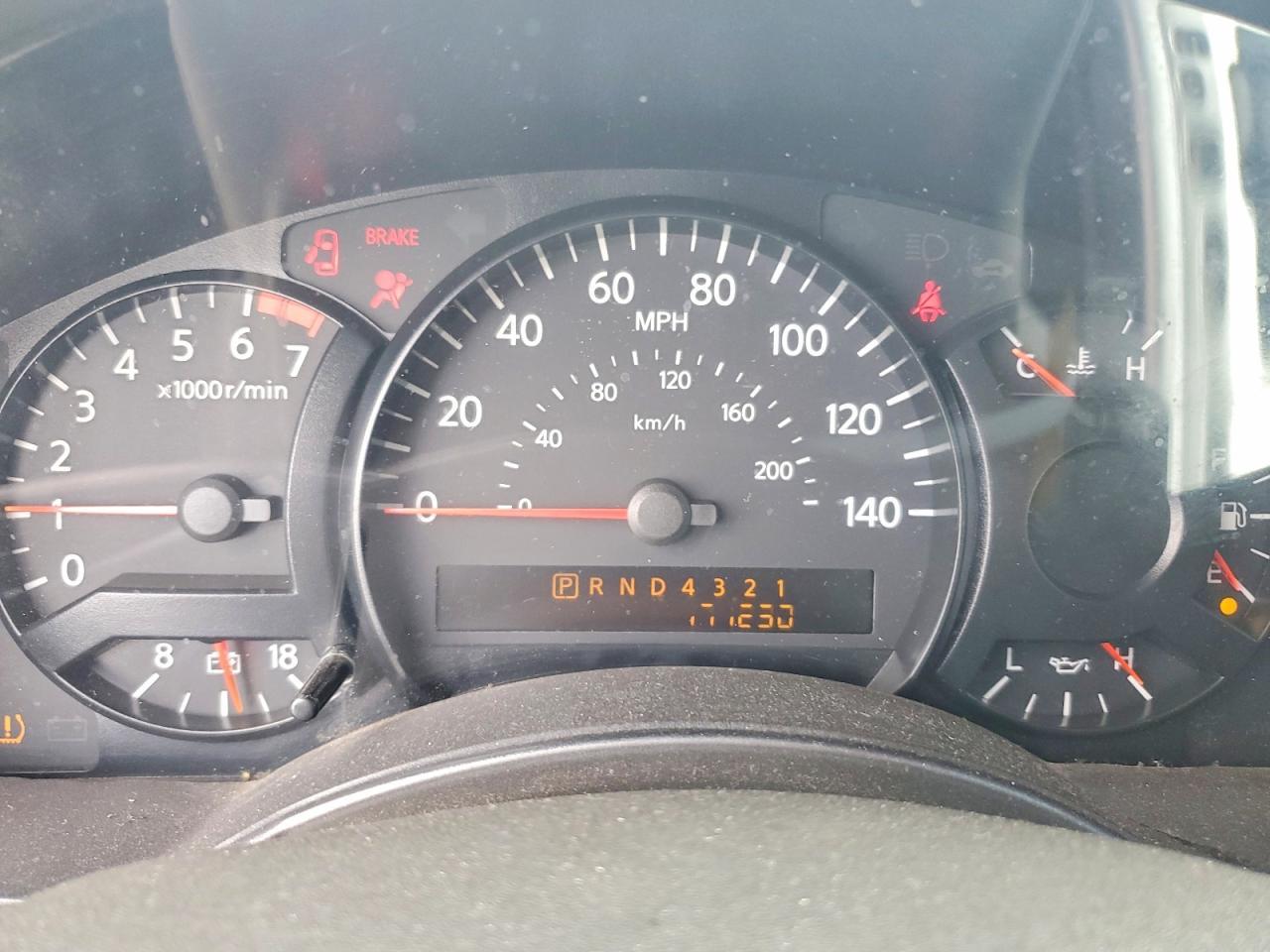 2005 Niss Titan XE