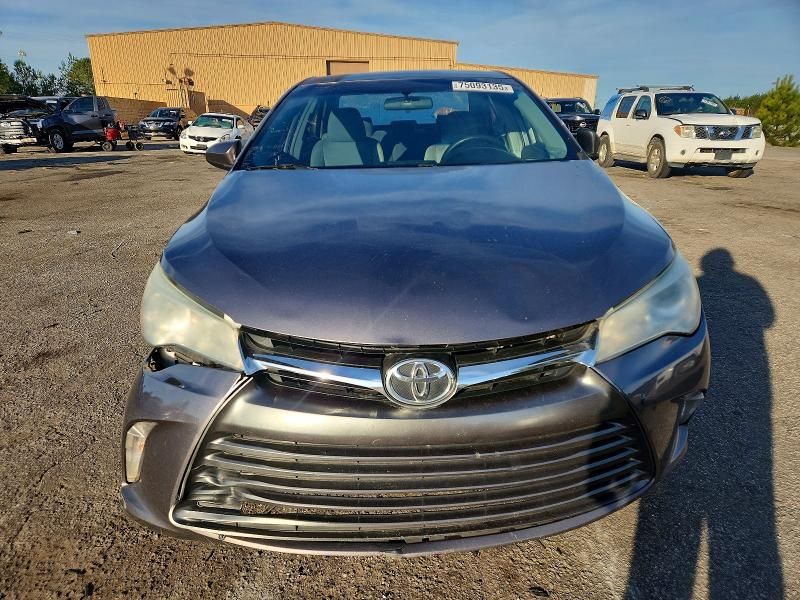 2016 Toyota Camry le