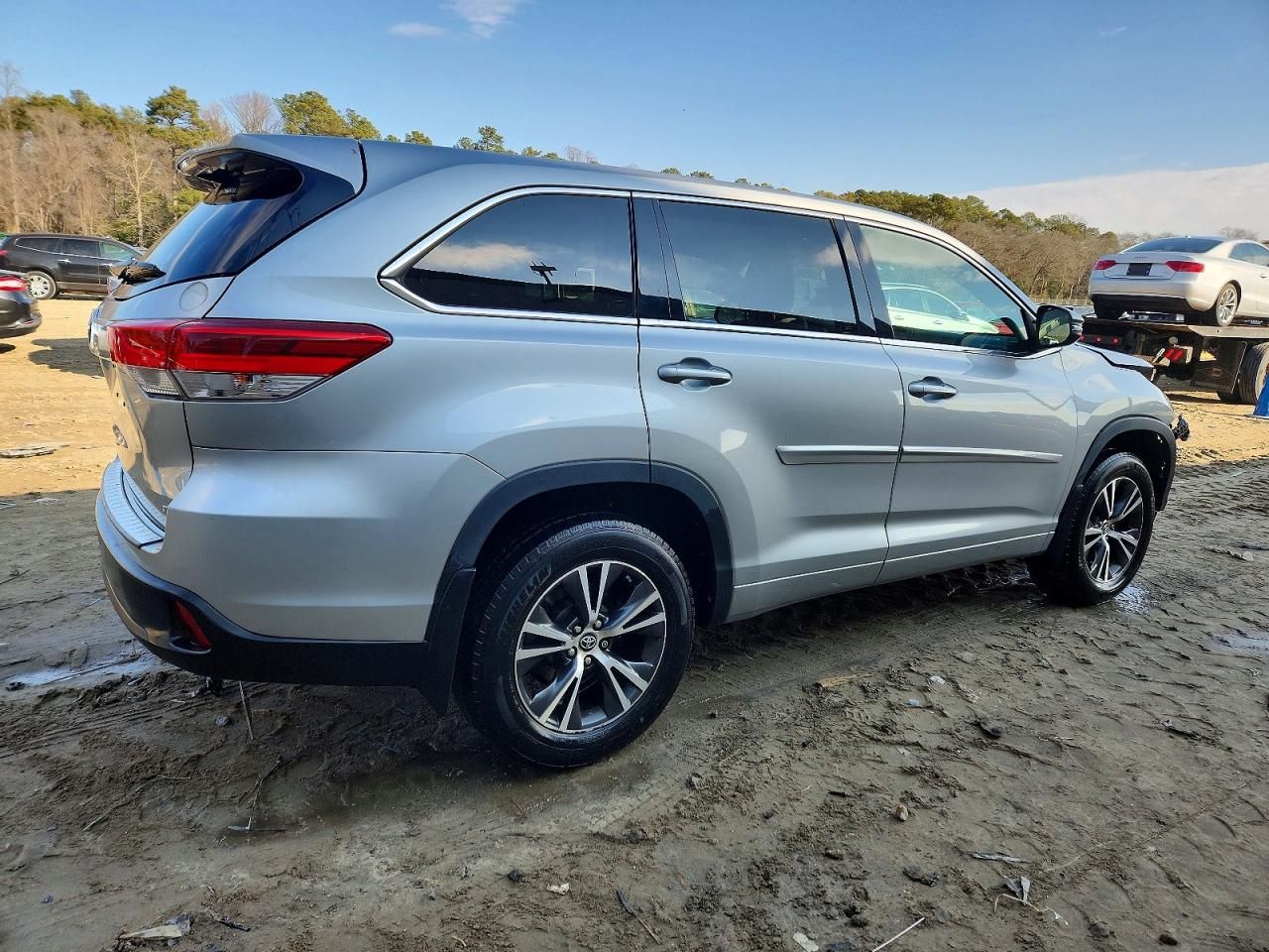 2017 Toyota Highlander le