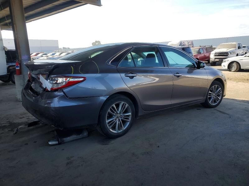2015 Toyota Camry le