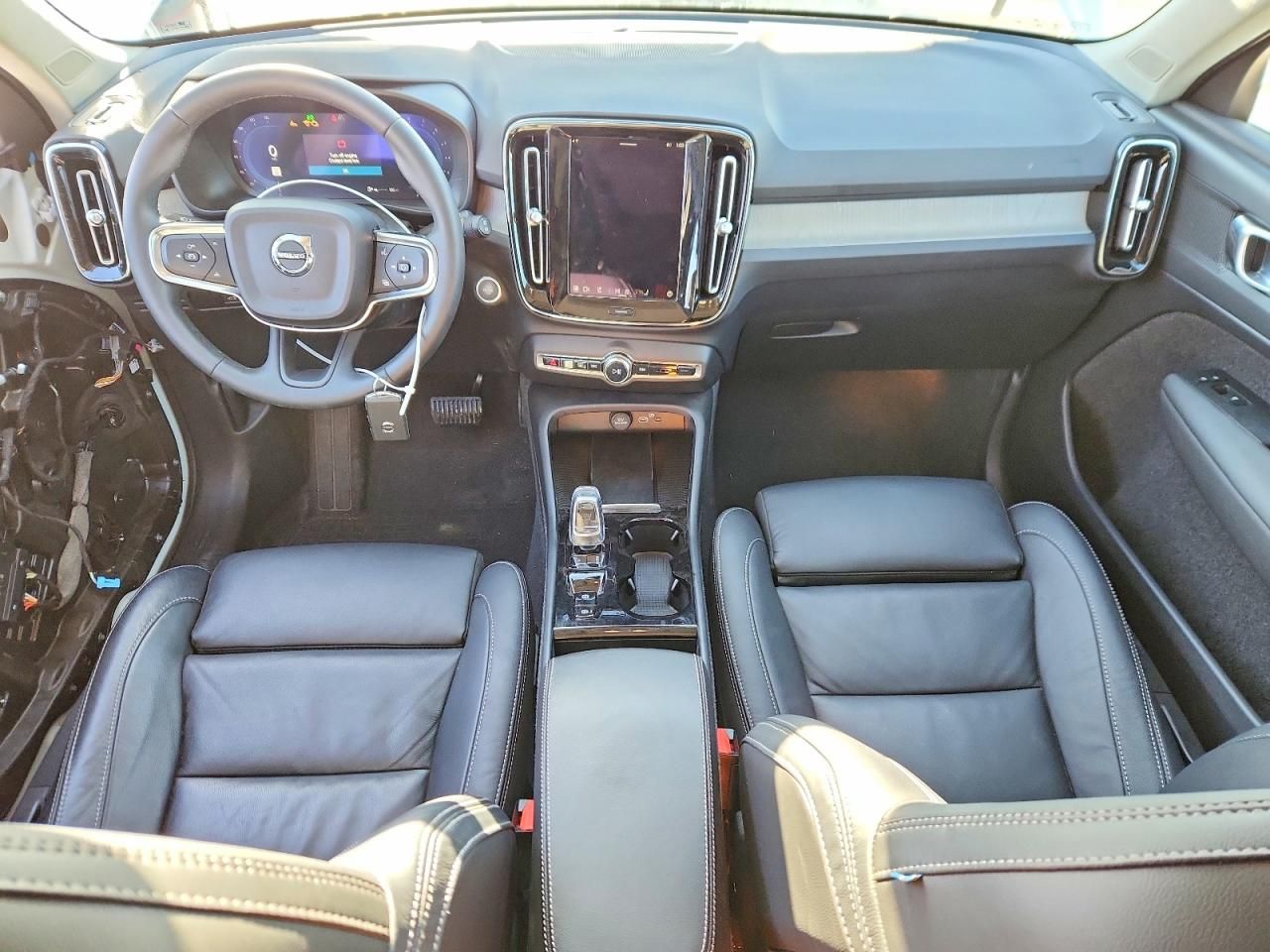 2023 Volvo Xc40 Plus