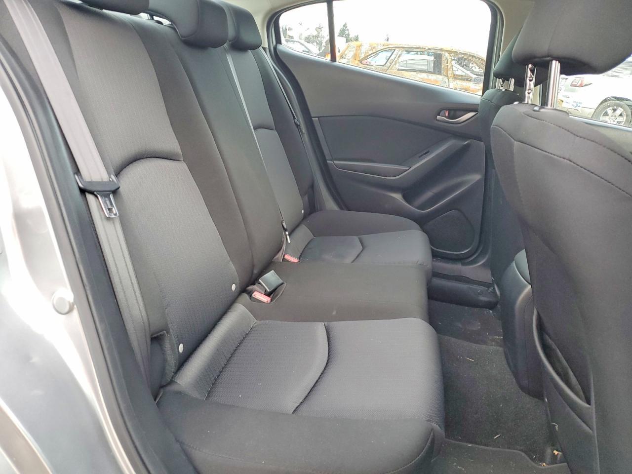 2016 Mazda 3 Sport