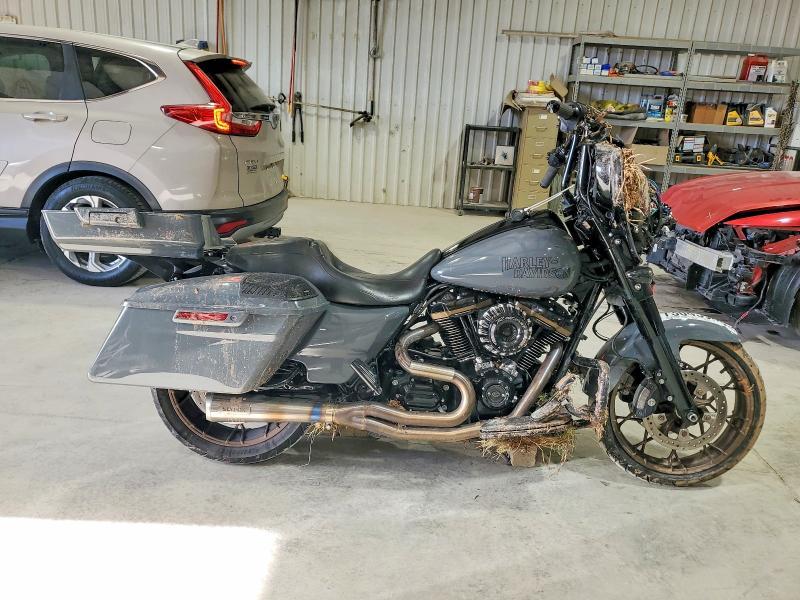 2022 Harley-Davidson Flhxst