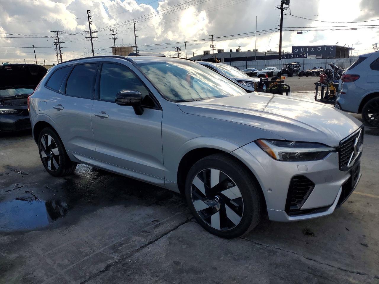 2024 Volvo Xc60 Plus