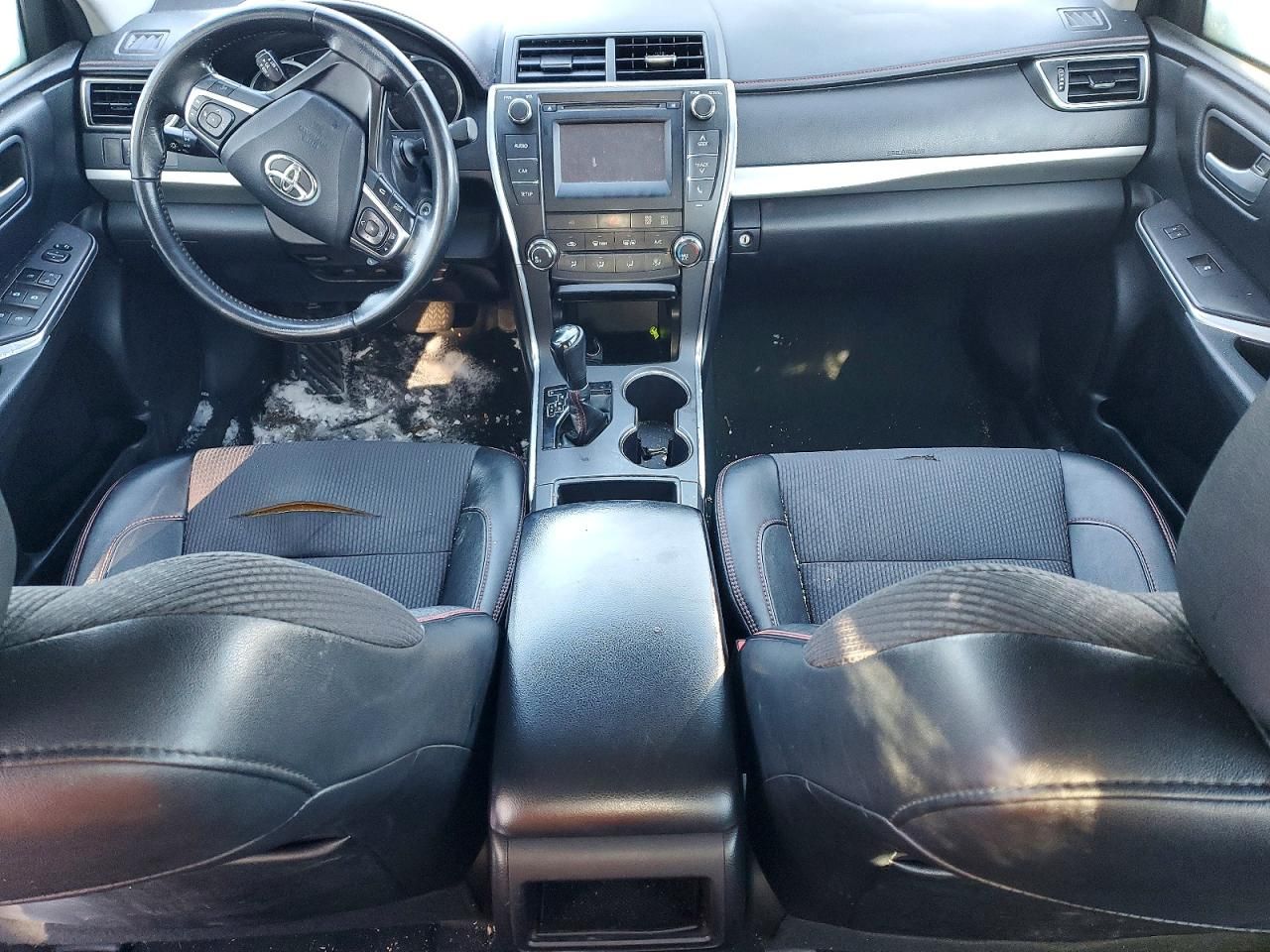 2016 Toyota Camry le