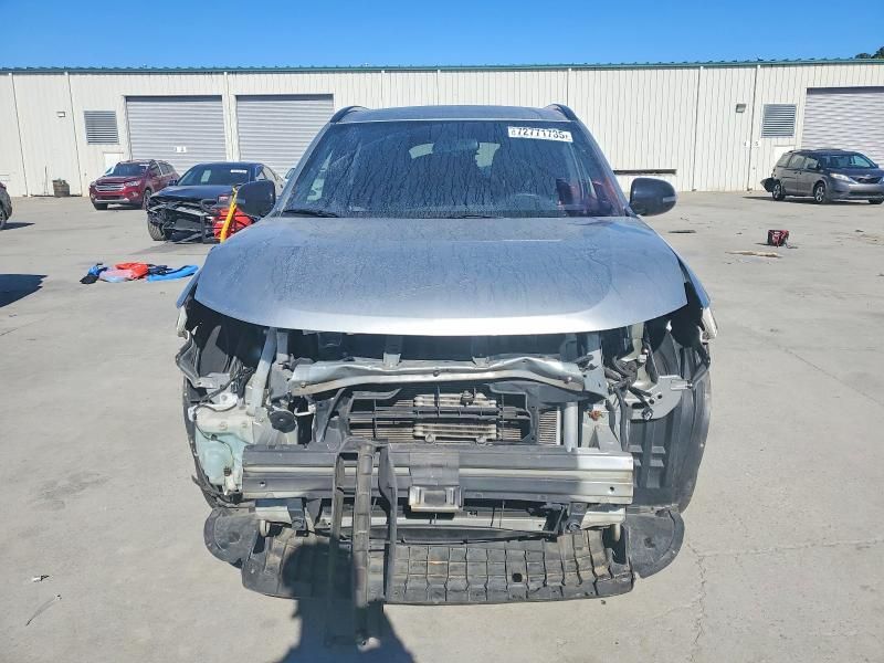 2019 Mitsubishi Outlander se