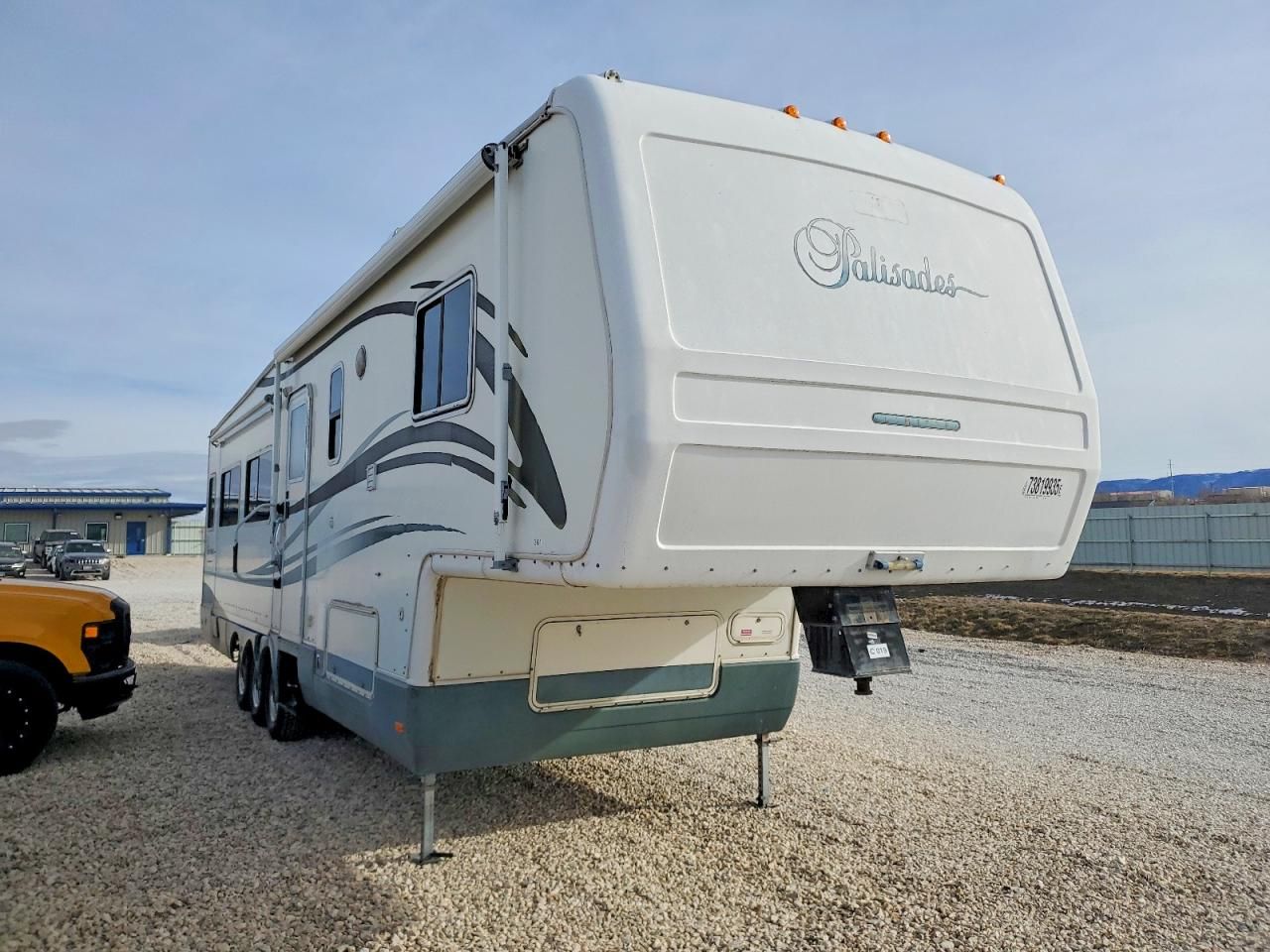 2001 National Rv Palisades