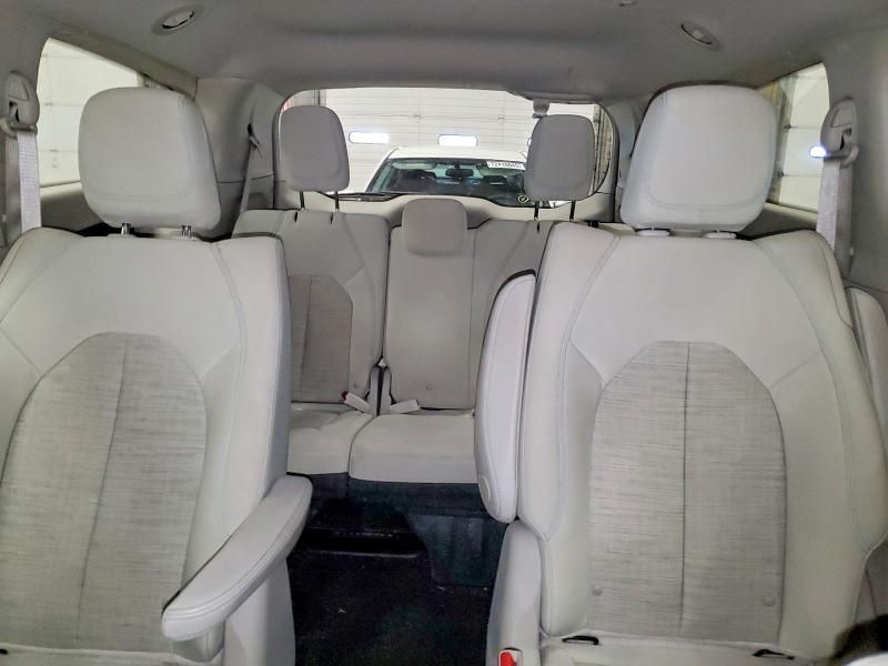 2018 Chrysler Pacifica Hybrid Touring Plus