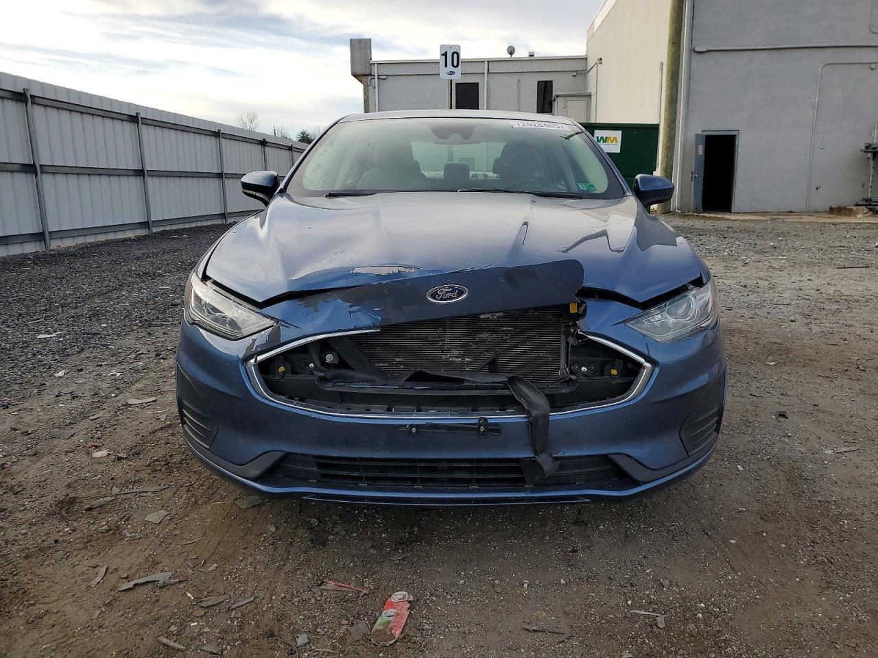 2019 Ford Fusion se
