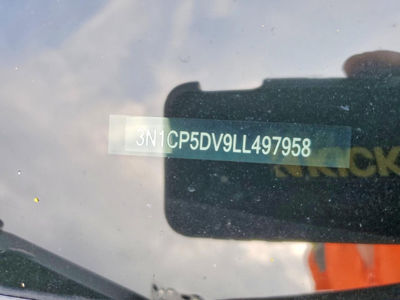 2020 Nissan Kicks sr