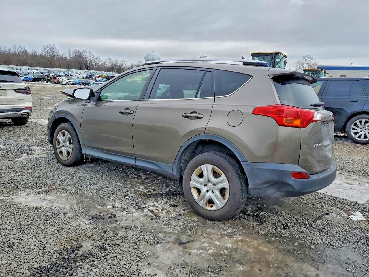 2014 Toyota Rav4 le