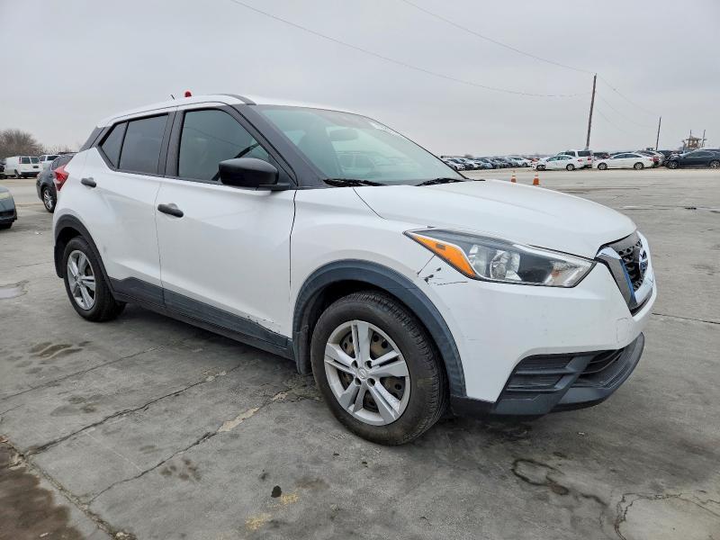 2020 Nissan Kicks s