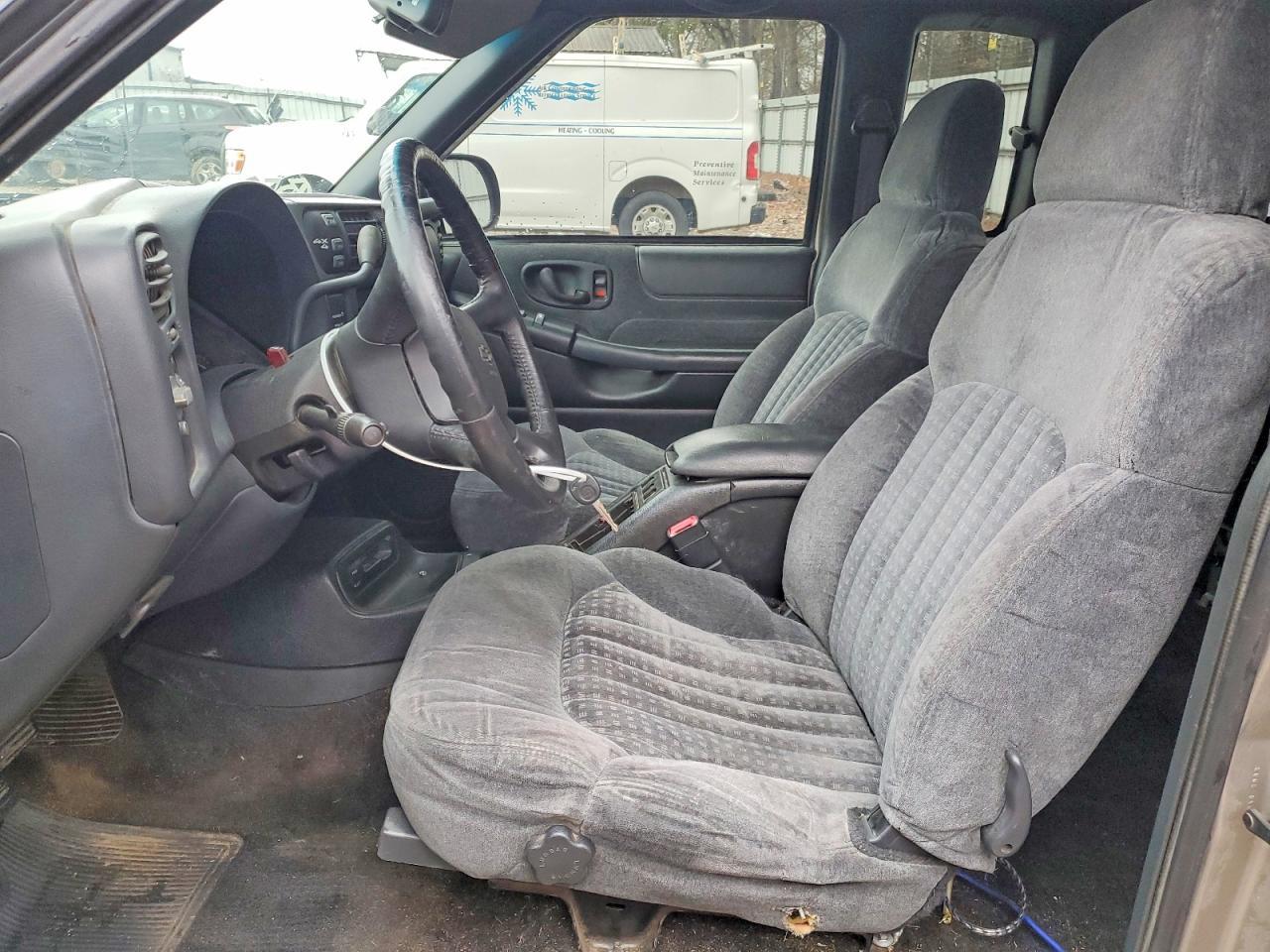 2000 Chevrolet S Truck S10